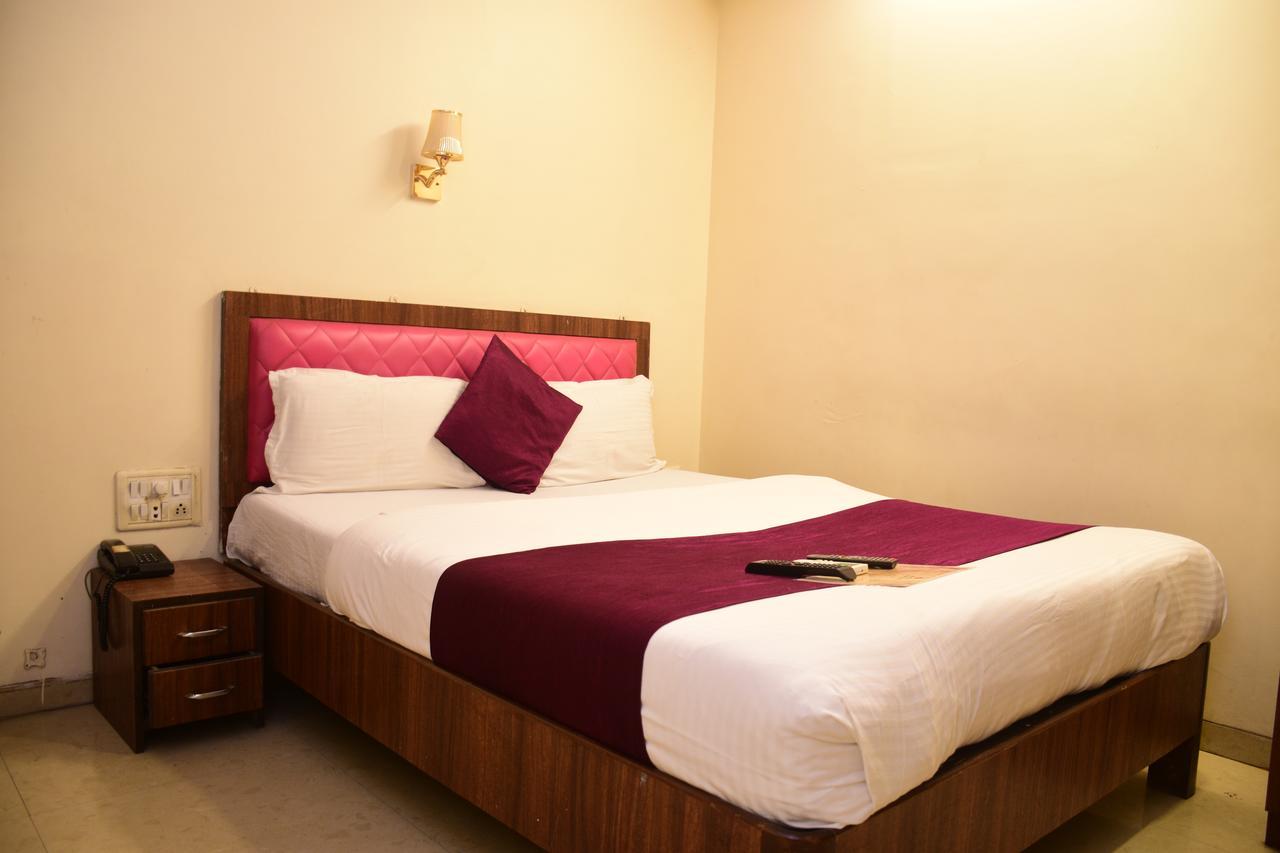 Hotel K.C Residency Mumbai Dış mekan fotoğraf